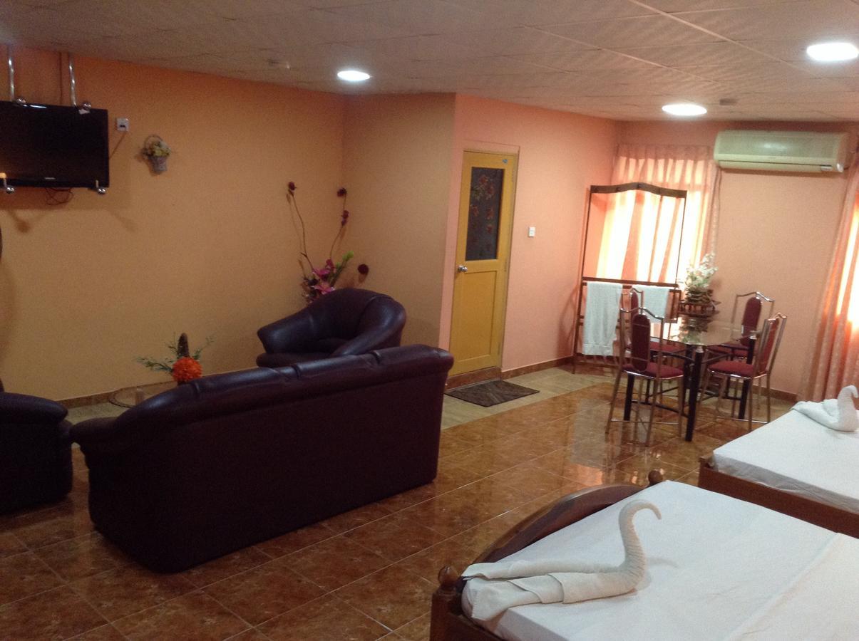 Sunshine Hotel Trincomalee Buitenkant foto